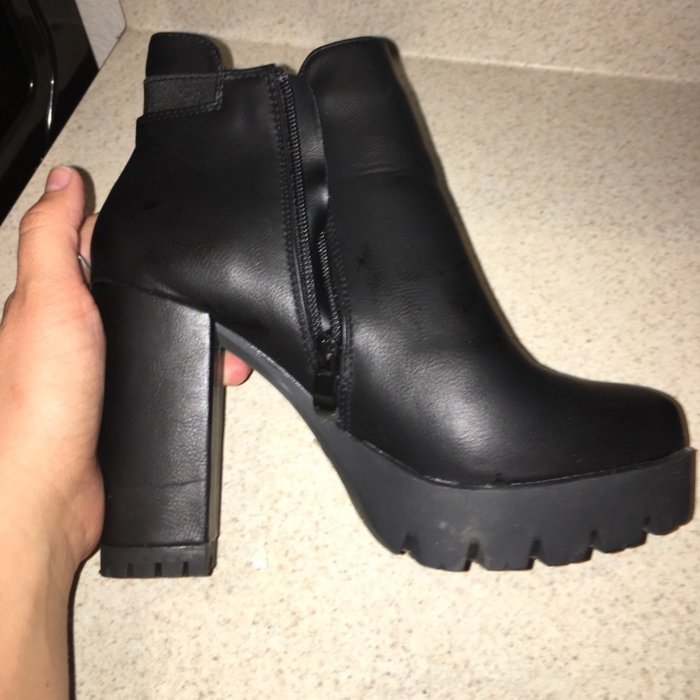 Black ankle bootie heals